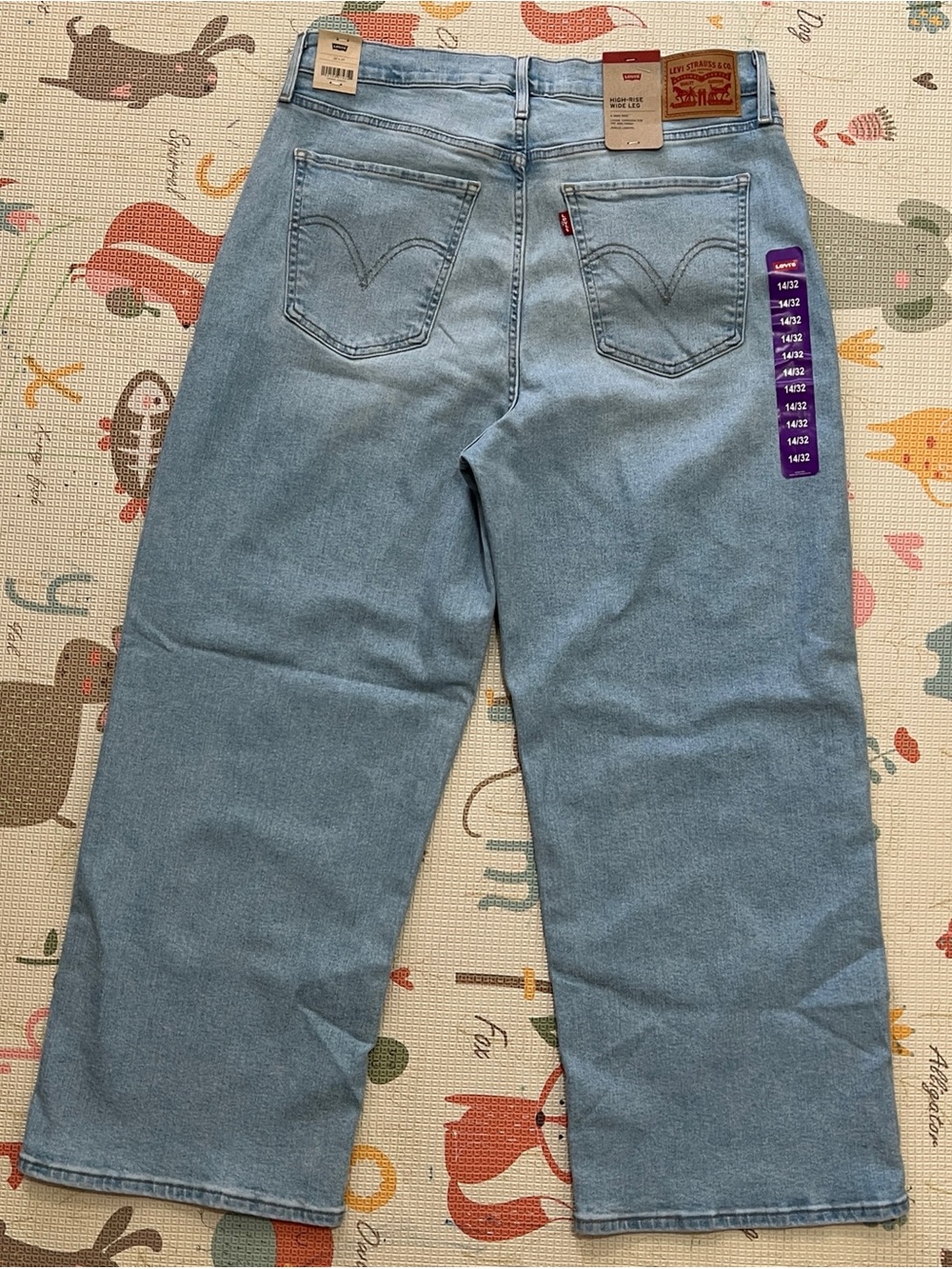 Levi’s new light blue high rise wide leg jeans US Women’s 14/32 W32 L27 - Picture 13 of 13